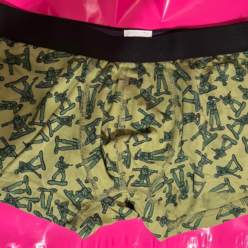 NEW MeUndies Mens Med Trunk NEW BNWOT. CLEARANCE